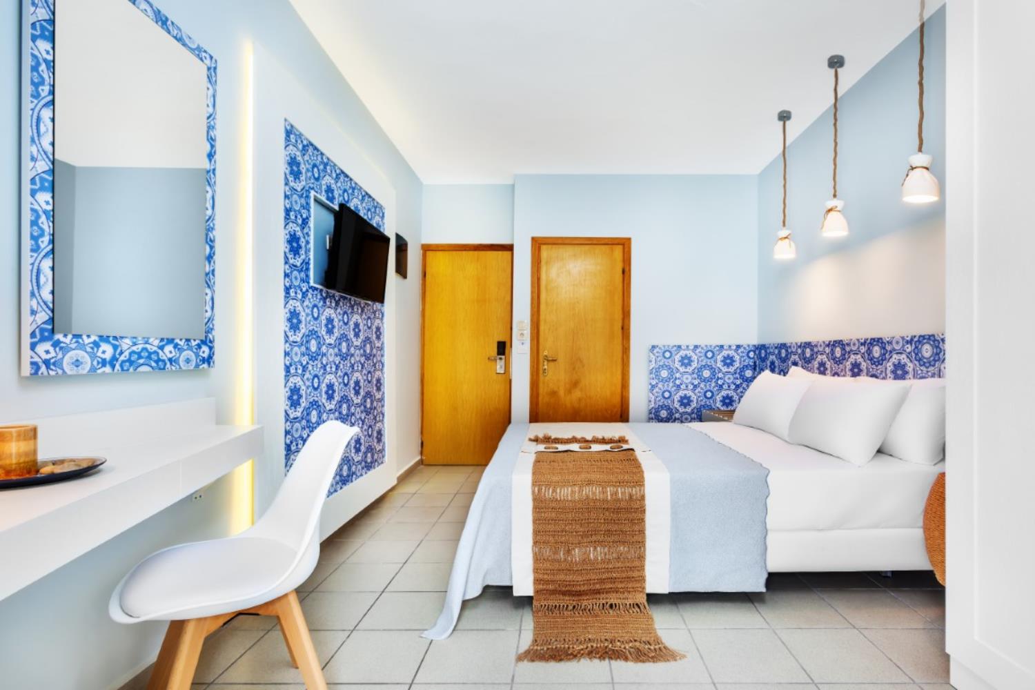 Core Hotels logo
