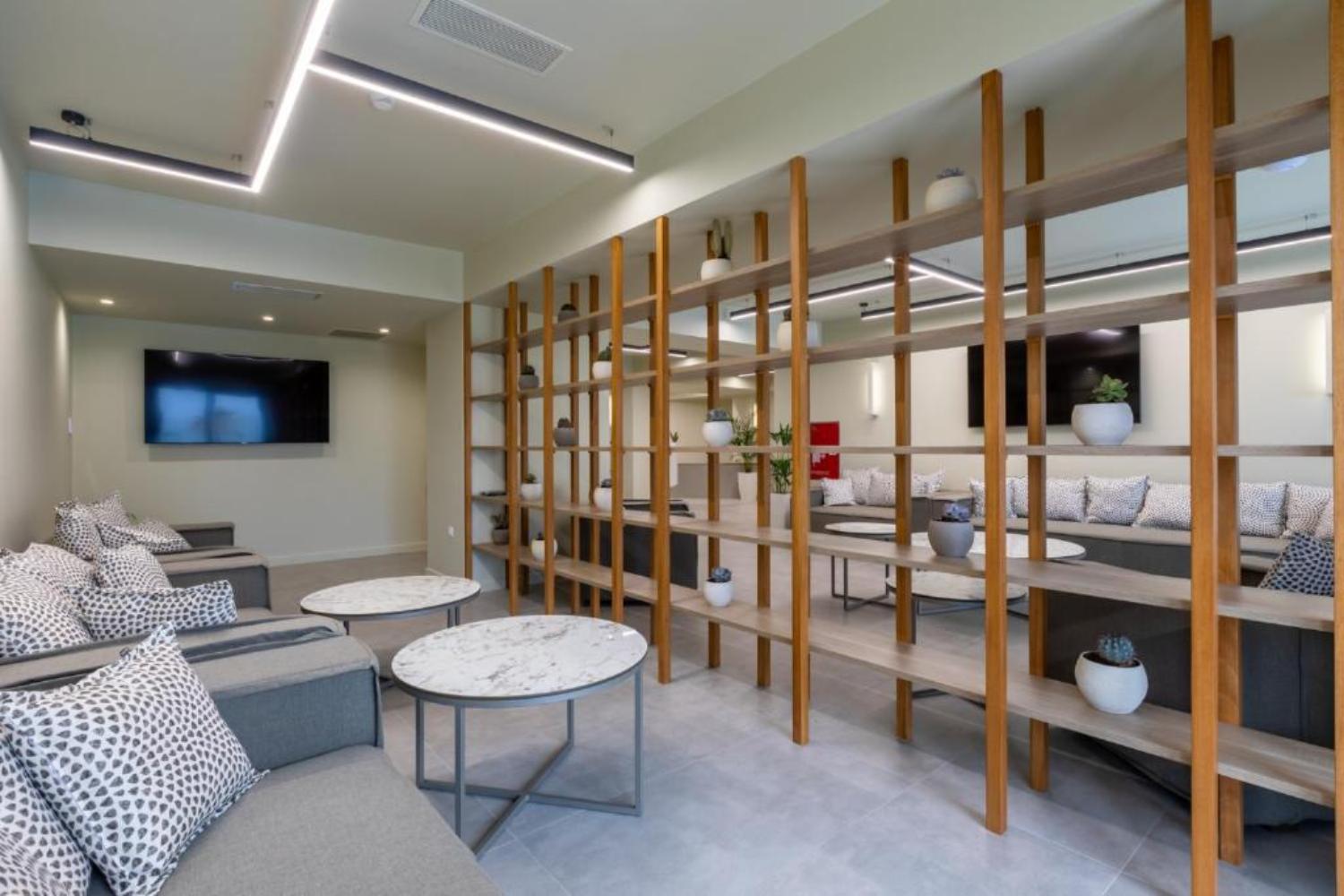 White Olive Elite Rethymno