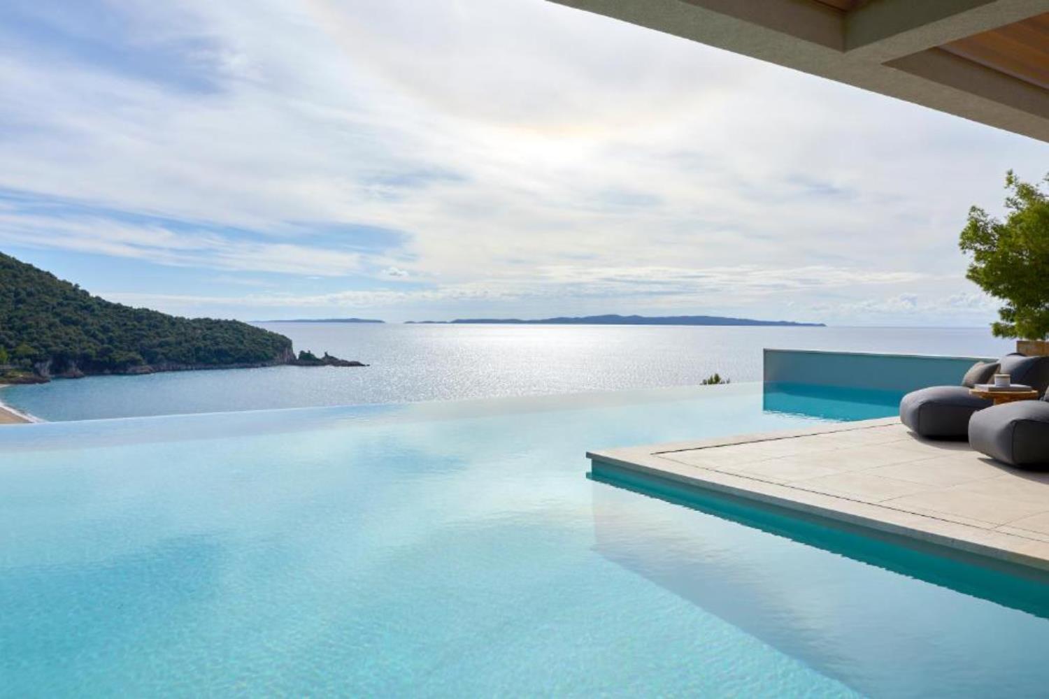 Elix, Mar-bella Collection