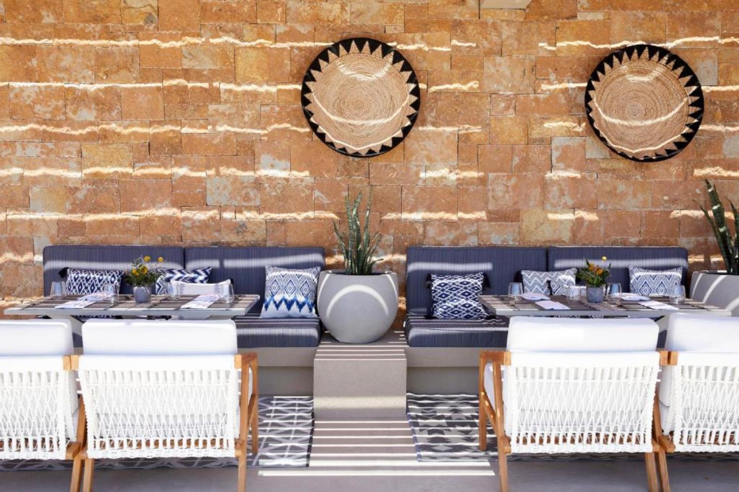 Elix, Mar-bella Collection