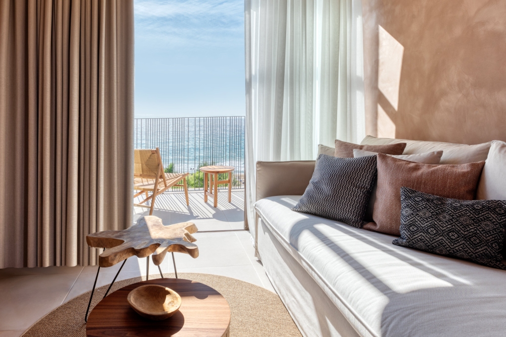 Domes Of Corfu, Autograph Collection